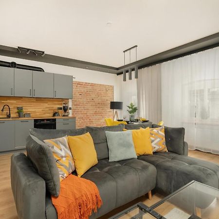 Komeda Apartment Hidden In Poznan Old Town By Noclegi Renters Dış mekan fotoğraf