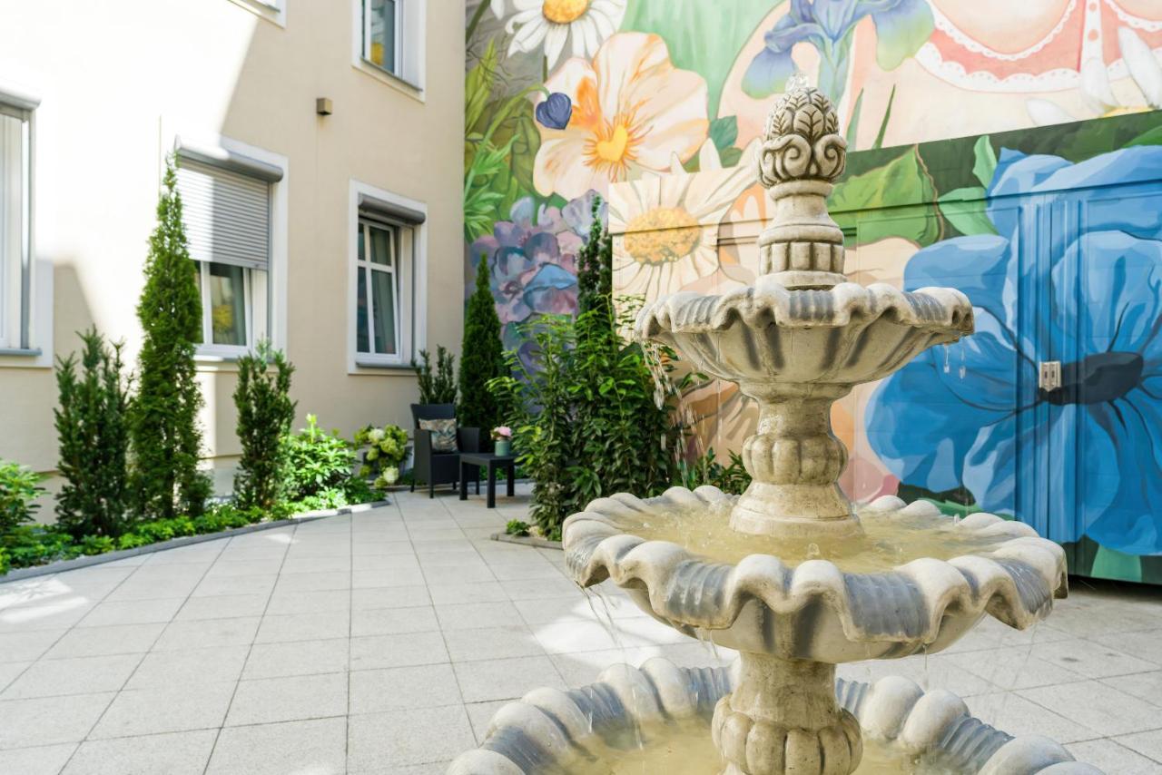 Komeda Apartment Hidden In Poznan Old Town By Noclegi Renters Dış mekan fotoğraf