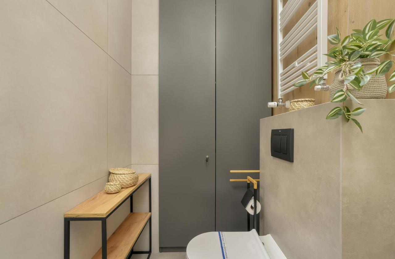 Komeda Apartment Hidden In Poznan Old Town By Noclegi Renters Dış mekan fotoğraf