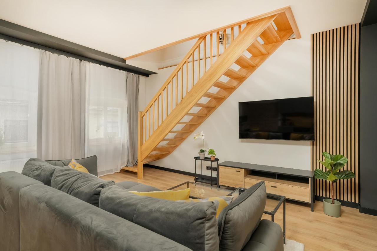 Komeda Apartment Hidden In Poznan Old Town By Noclegi Renters Dış mekan fotoğraf